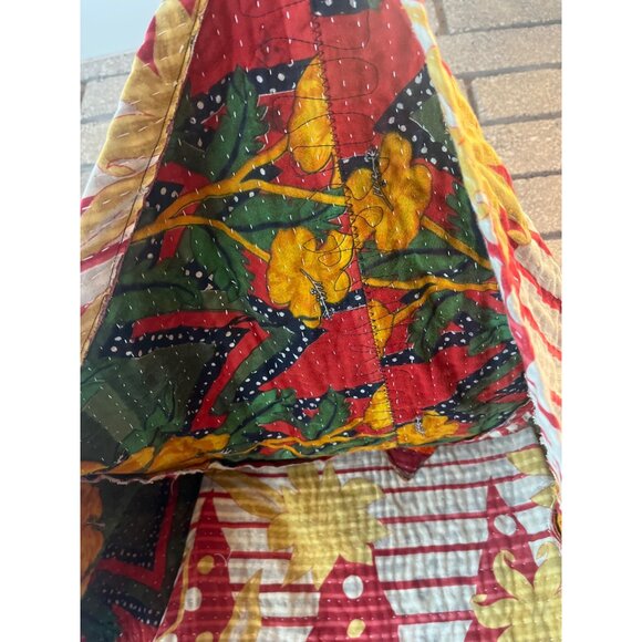 Handmade Indian Kantha Primitives By Char Floral Quilted Vest Jacket - Picture 11 of 12